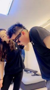 套路直播视频【冷鸢大大】运动鞋+高跟鞋全体重踩踏/滴蜡狗头/鞭打 bf25915_绳艺资料库