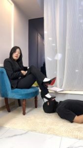 【羊羊】剧情-老师与学生-高跟白袜-骑马爬行/踩踏/闻舔原味 bf29292_绳艺资料库