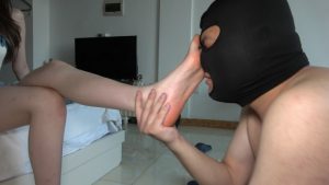 【艾琳S175】帆布鞋暴力踢裆,羞辱脚下老狗 YC-230612-3_绳艺资料库视频资源下载