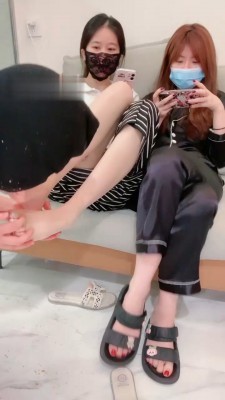 图片[7]_【Rina】素人闺蜜观赏玩狗-反绑踩/脚踩喂食/腿绞 B2290_绳艺套路视频资源网