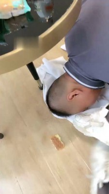 图片[8]_【陈甜女蒂】小白鞋黑丝脚踩口吐喂食 bf30510_绳艺资料库视频资源下载