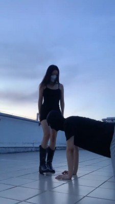 【宝爷】天台白袜tj-暴力提档/极度羞辱/强迫喂食_绳艺套路直播视频资源网