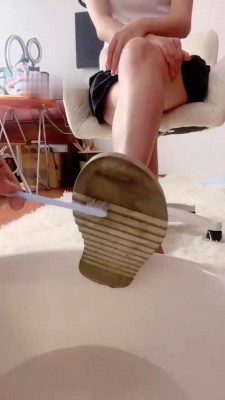 【诗酒】素人S首调-长靴全体重踩头/吃指甲【下】_绳艺套路直播视频资源网