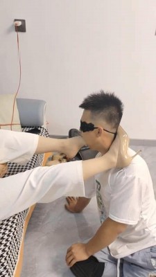 图片[12]_【辣姐】马具骑乘鞭打/骑着擦地/鞭打/深喉耳光/舔脚_绳艺资料库视频资源下载