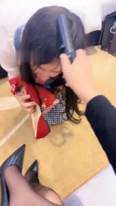 【若依】变装狗奴-舔脏高跟鞋底/舔吃内裤/高跟插嘴 B2154_绳艺资料库视频资源下载
