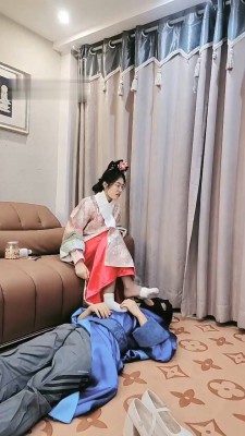 图片[4]_【嘉妮】制服      -格格装虐太监狗_绳艺资料库视频资源下载