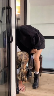 图片[2]_【朱砂痣】舔短靴白袜/圣水盛宴/电击_绳艺套路直播视频资源网