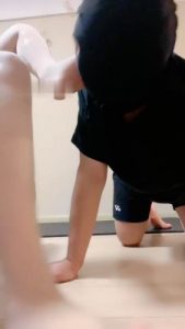 【小妮】开发素人-舔脚/插嘴/提档_绳艺资料库视频资源下载