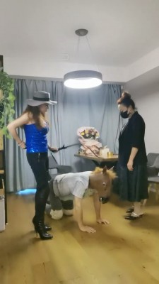 图片[2]_【魔鬼天使】双S庆生-多奴取悦主人/骑马坐垫踩踏【续集】_绳艺套路直播视频资源网