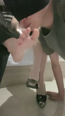 图片[4]_【伊妮】双S-原味脚酸奶喂食/sp_绳艺资料库视频资源下载
