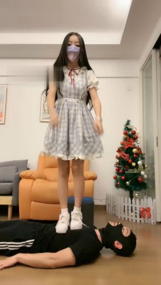 图片[2]_【奈奈生】人形脚垫/蹦床/运动鞋下的玩物_绳艺资料库视频资源下载