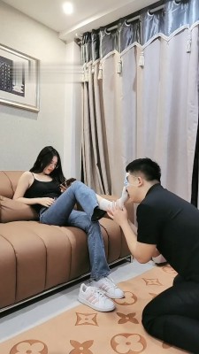 图片[4]_【嘉妮】运动后原味鞋袜辱/抽耳光_绳艺套路直播视频资源网