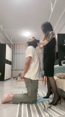 图片[2]_【不期而遇】虐乳掐废/踩脖窒息/头部跳踩_绳艺资料库视频资源下载