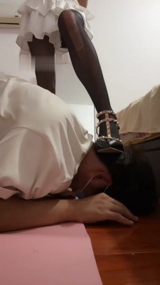 图片[11]_【supp】铆钉高跟黑丝碾压踩_绳艺资料库视频资源下载