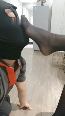 图片[9]_【稚惜】贱狗应聘直播奴-鞭打/黑丝高跟踩/奖励圣水_绳艺资料库视频资源下载