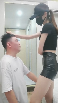 图片[2]_【美娜格格】揪耳朵/抽耳光/踩狗脸/鞭打_绳艺资料库视频资源下载