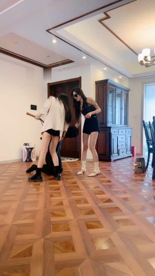 图片[3]_【沅芷大人】双S暴力凌虐-踢踹鞭打/骑马踩踏/针扎_绳艺资料库视频资源下载