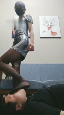 图片[7]_【美娜格格】御姐范黑丝高跟辱脚垫/掐乳【双视角版】_绳艺资料库视频资源下载