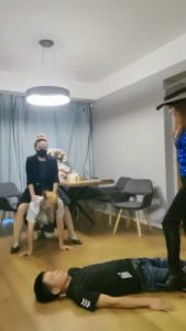 【魔鬼天使】双S庆生-多奴取悦主人/骑马坐垫踩踏【续集】_绳艺资料库视频资源下载