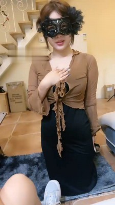 图片[2]_【天津女仆】开发闺蜜做狗-下跪/闻舔小白鞋棉袜裸足_绳艺套路直播视频资源网