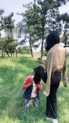 图片[2]_【孤傲女帝】户外调-骑马/暴力踢踹/耳光/提档踩踏_绳艺资料库视频资源下载