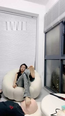 图片[10]_【术术】闻舔运动后的鞋袜脚/狂抽耳光_绳艺资料库视频资源下载