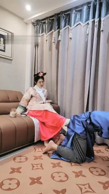 图片[2]_【嘉妮】制服      -格格装虐太监狗_绳艺资料库视频资源下载