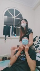 【萤火大大】手铐捆绑/喂圣水/白袜闻舔/掐脖腿绞窒息_绳艺资料库