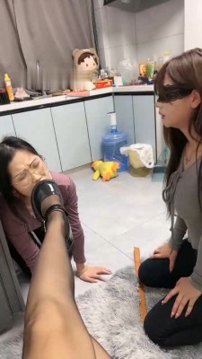 图片[5]_【橙宝】双母畜争宠-戒尺责罚/互相踢踹耳光_绳艺资料库视频资源下载