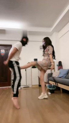 图片[8]_【奈奈生】反绑运动鞋踢踹鞭打/闻袜子/喝洗脚水_绳艺套路直播视频资源网