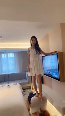 图片[14]_【双胞胎萌主】高贵双S辱调-虐乳虐裆/骑马坐垫/踩踏深喉_绳艺资料库视频资源下载
