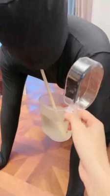 图片[8]_【沅芷大人】开发博主小姐姐当S首调-踩踏/骑马sp/鞋底耳光_绳艺资料库视频资源下载