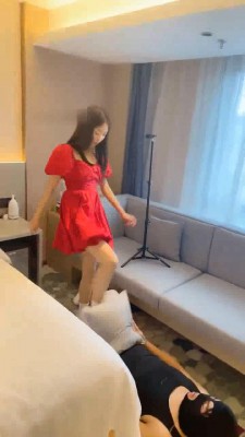 图片[4]_【双胞胎萌主】高贵双S辱调-虐乳虐裆/骑马坐垫/踩踏深喉_绳艺资料库视频资源下载