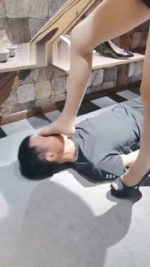 【魔鬼天使】爆踩脖子/深喉/脚耳光_绳艺资料库视频资源下载
