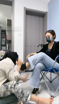 图片[6]_【雅妈妈】闺蜜偷闻我丝袜的下场_绳艺套路直播视频资源网