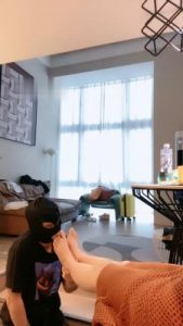 【艾莉】开发上门按摩技师舔裸足_绳艺资料库视频资源下载