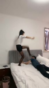 【安琪】黑丝美腿暴力踢踹暴打_绳艺资料库视频资源下载