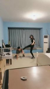 【美娜格格】暴打偷原味的狗-提档耳光鞭打【双视角版】_绳艺资料库视频资源下载