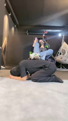 图片[2]_【冰诺】物化训练-当主人的脚垫_绳艺套路直播视频资源网