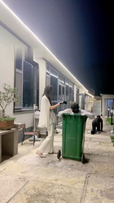 图片[2]_【沅芷大人】把狗囚禁在垃圾桶里_绳艺资料库视频资源下载