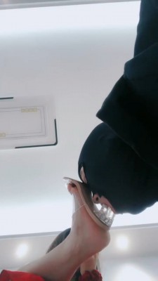 图片[7]_【伊柔】粗高跟裸足狂舔/耳光【完整版】_绳艺套路直播视频资源网