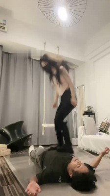 图片[5]_【伊楠】车模女神暴力踢踹贱奴【完整版】_绳艺资料库视频资源下载