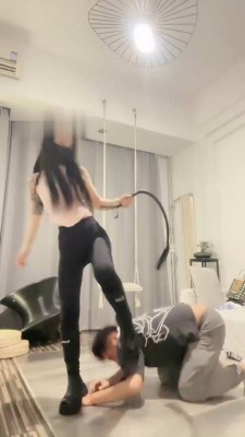 图片[7]_【伊楠】车模女神暴力踢踹贱奴【完整版】_绳艺资料库视频资源下载