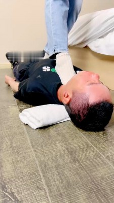 【子橘】狠抽耳光/狗舌头狂舔_绳艺套路直播视频资源网