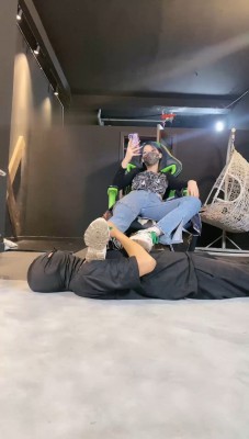 图片[4]_【冰诺】物化训练-当主人的脚垫_绳艺套路直播视频资源网