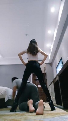 图片[2]_【多多】转胯/长靴踩/人肉坐垫_绳艺资料库视频资源下载