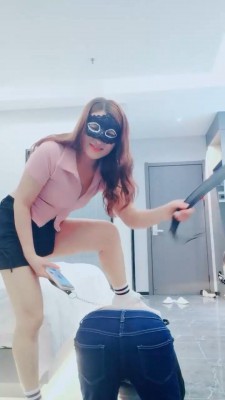 图片[2]_【灵凌】运动鞋白棉袜踩虐辱_绳艺套路直播视频资源网