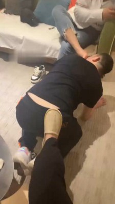 图片[5]_【做你后妈】偷看闺蜜玩狗奴【中下合集】_绳艺资料库