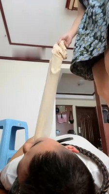 图片[9]_【悦主大大】骑马/高跟肉丝闻舔/狗链遛狗/吃丝袜_绳艺资料库视频资源下载