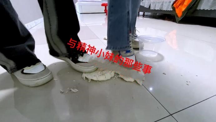 图片[3]_精神小妹 欠钱不还的惩罚_绳艺套路直播视频资源网